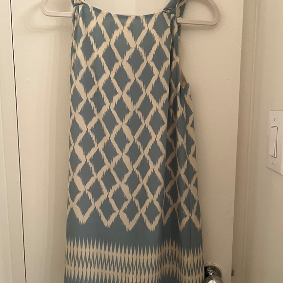 Blue and white dress - Picture 2 of 3